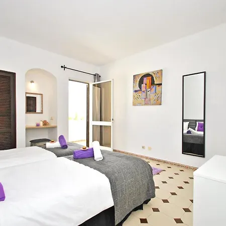 Capri By Algarve Vacation Αλμπουφέιρα